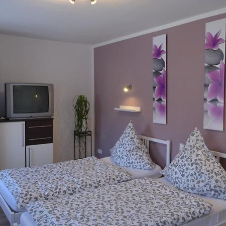 Unterkunft Fuer Arbeiter Und Monteure Gräfrath Extérieur photo