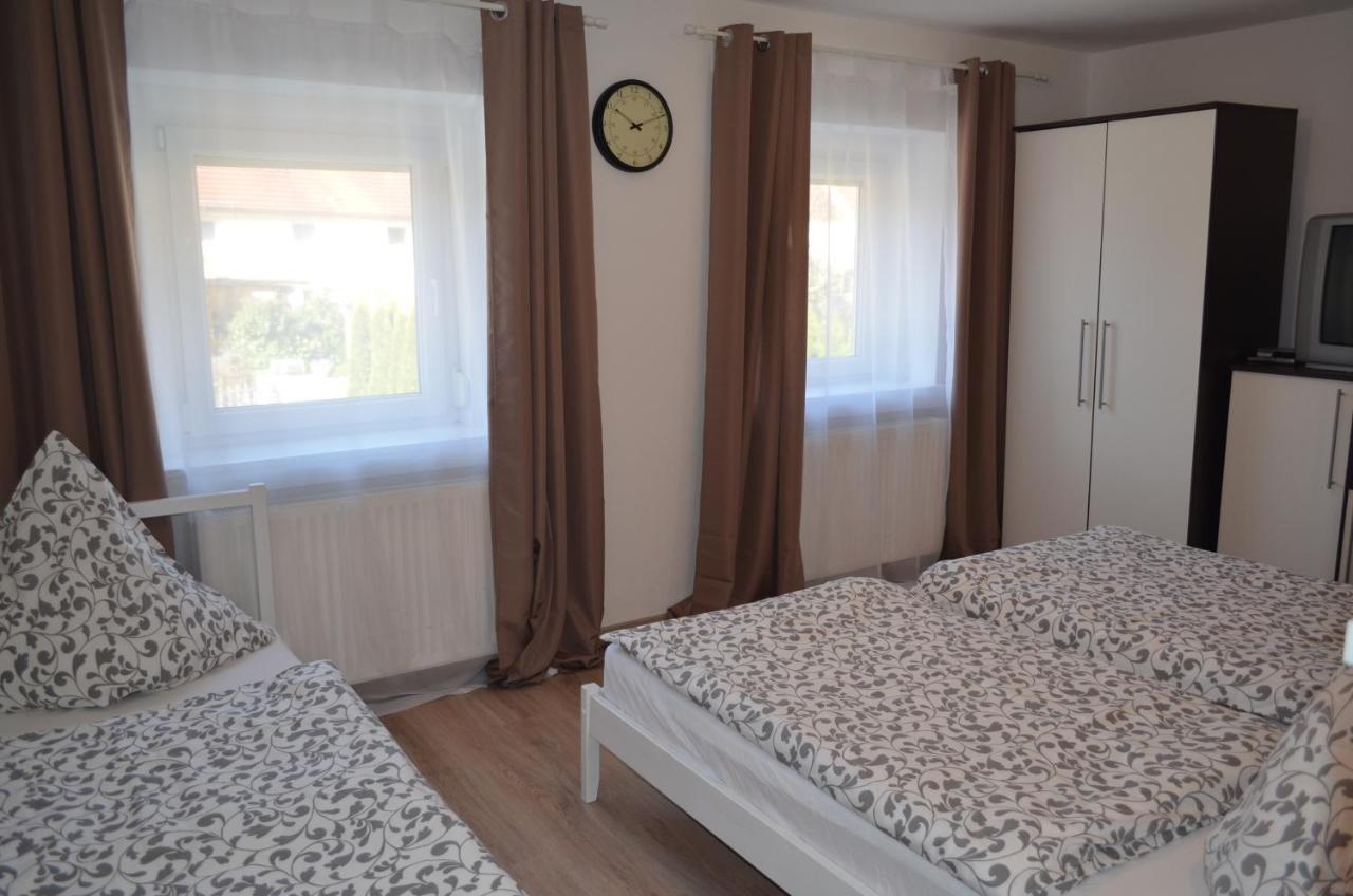 Unterkunft Fuer Arbeiter Und Monteure Gräfrath Extérieur photo